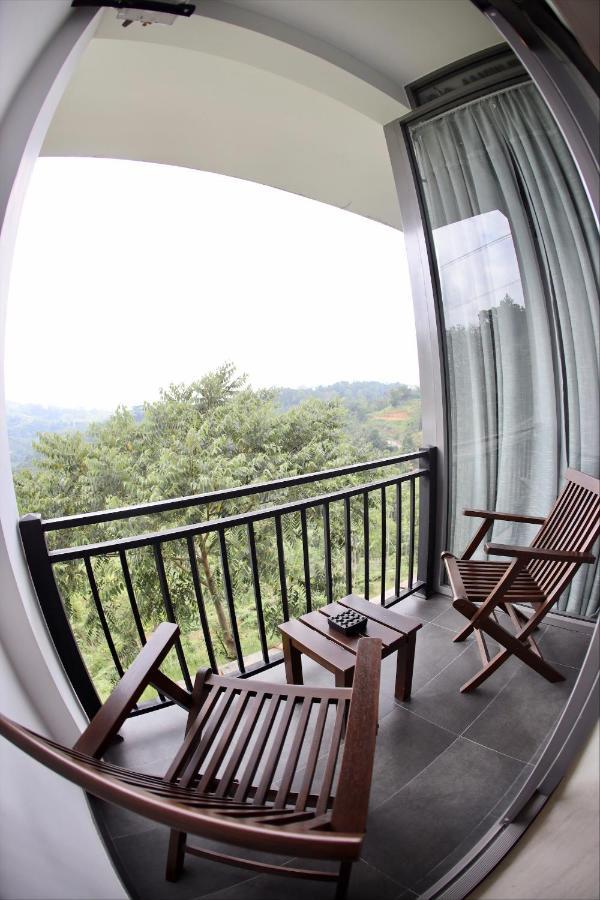 Riverbank Resort Гампола Экстерьер фото