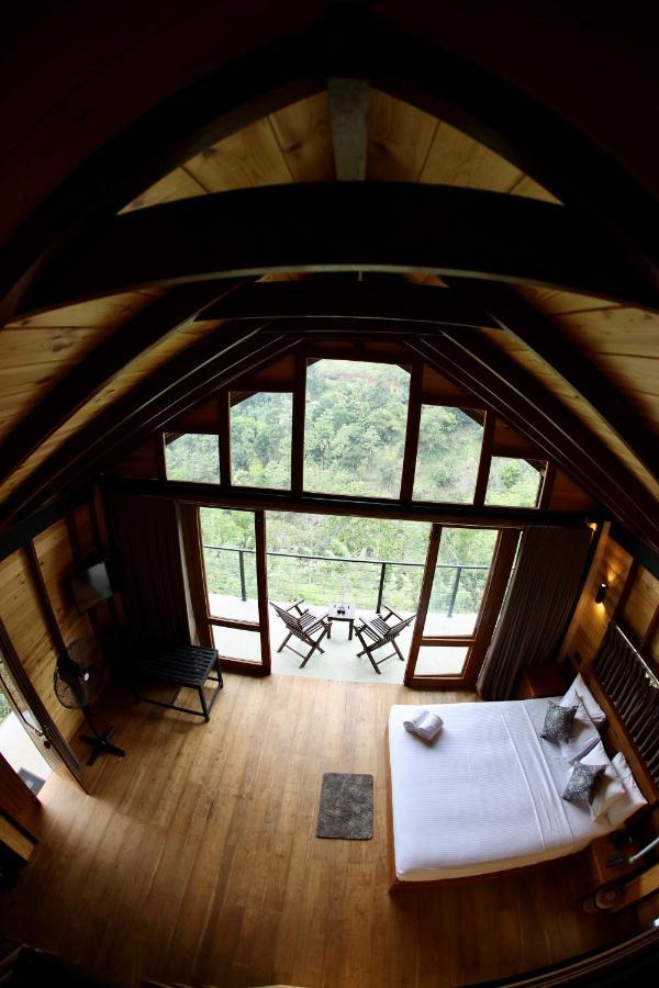 Riverbank Resort Гампола Экстерьер фото